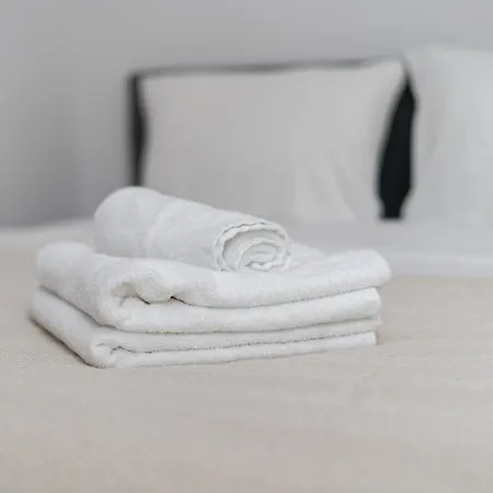 Komorowskiego Riverside By Bookinghost *