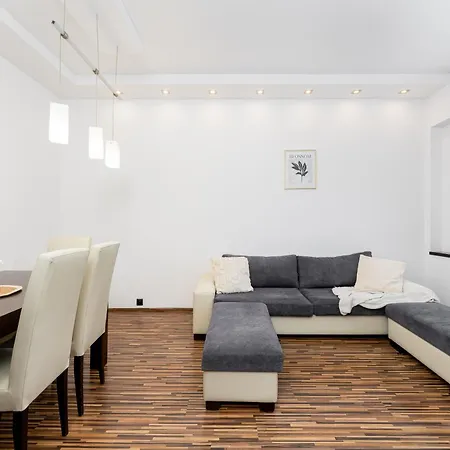 Komorowskiego Riverside By Bookinghost * 克拉科夫