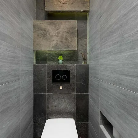 Komorowskiego Riverside By Bookinghost